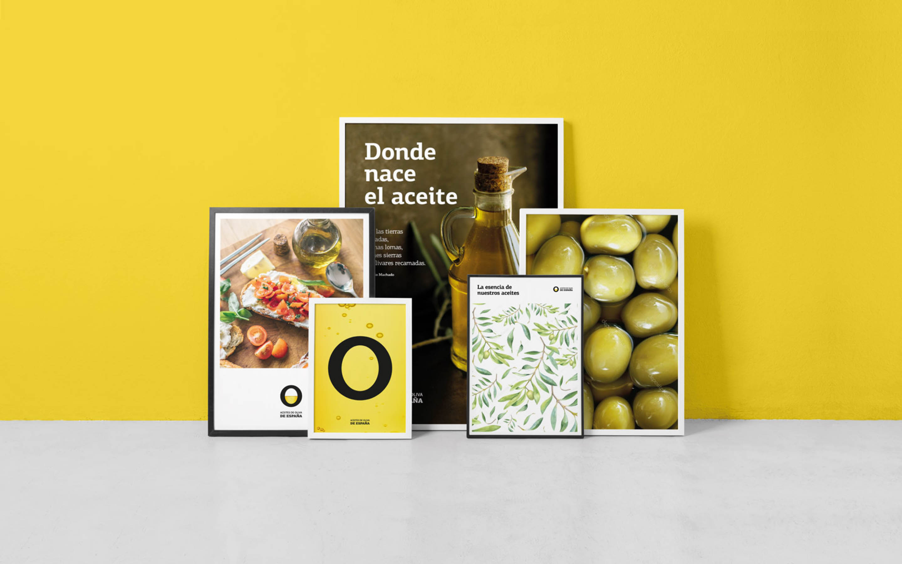 Aceites de Oliva de España is a non-profit interprofessional organization that acts as a prescriber of Spanish olive oil and which, in order to achieve international relevance, needed a brand that represents the essence of an entire cuisine.
