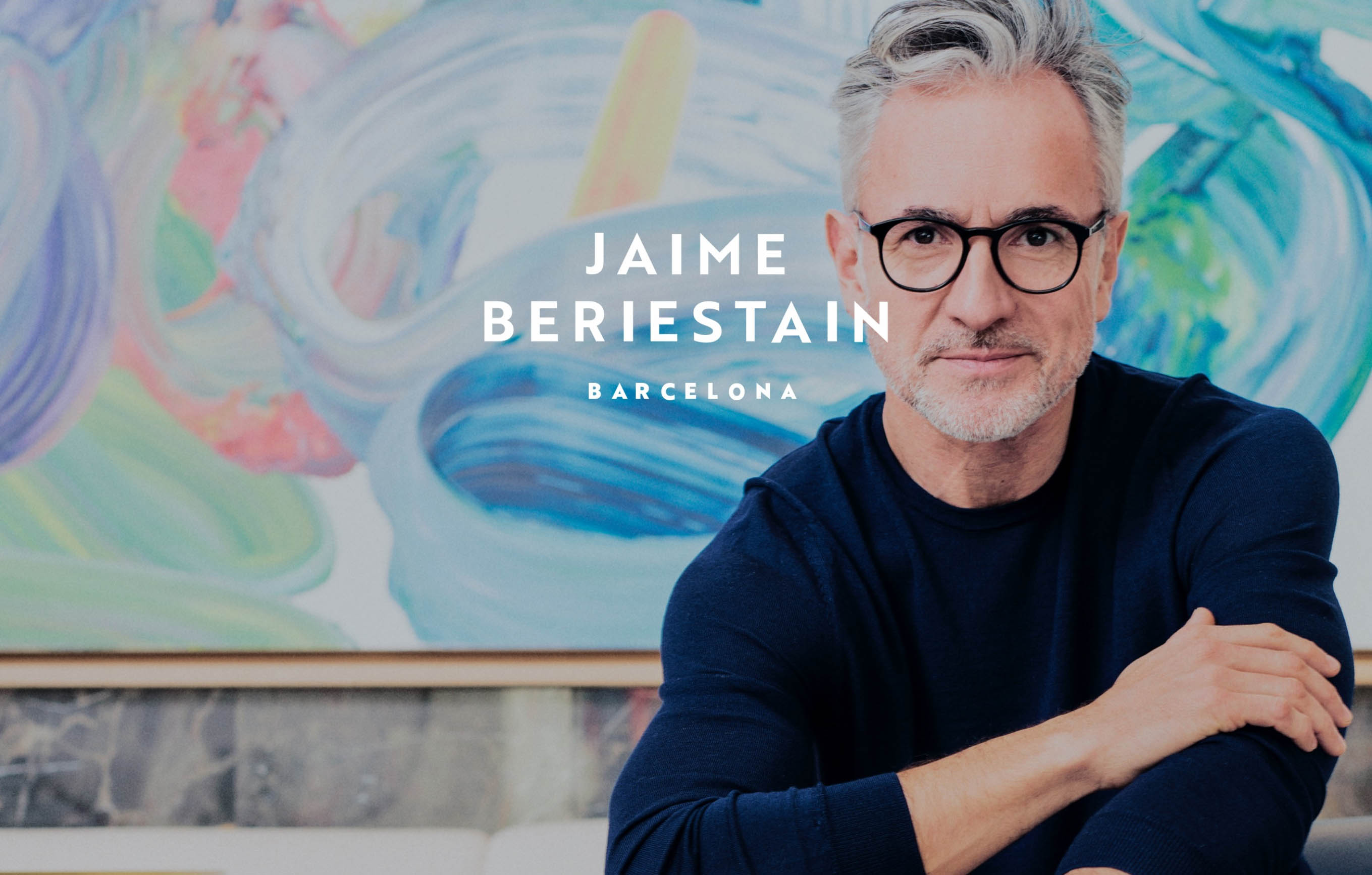 Jaime Beriestain is a famous Chilean interior designer who has not stopped growing since he arrived in Barcelona: he has created his own studio, a showroom next to Gaudí's La Pedrera and two successful ventures: the Concept Store and the Café.
