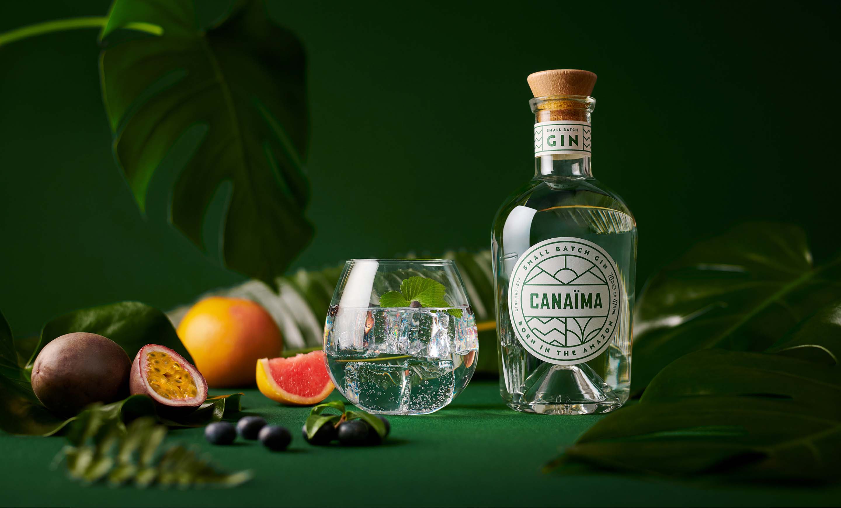 A gin that carries the hidden secrets and legends of the Amazon.  Born in the mysterious depths of this remote territory, and made with unique local botanicals, Canaïma encapsulates the frenzy and wild spirit of the heart of the jungle.
