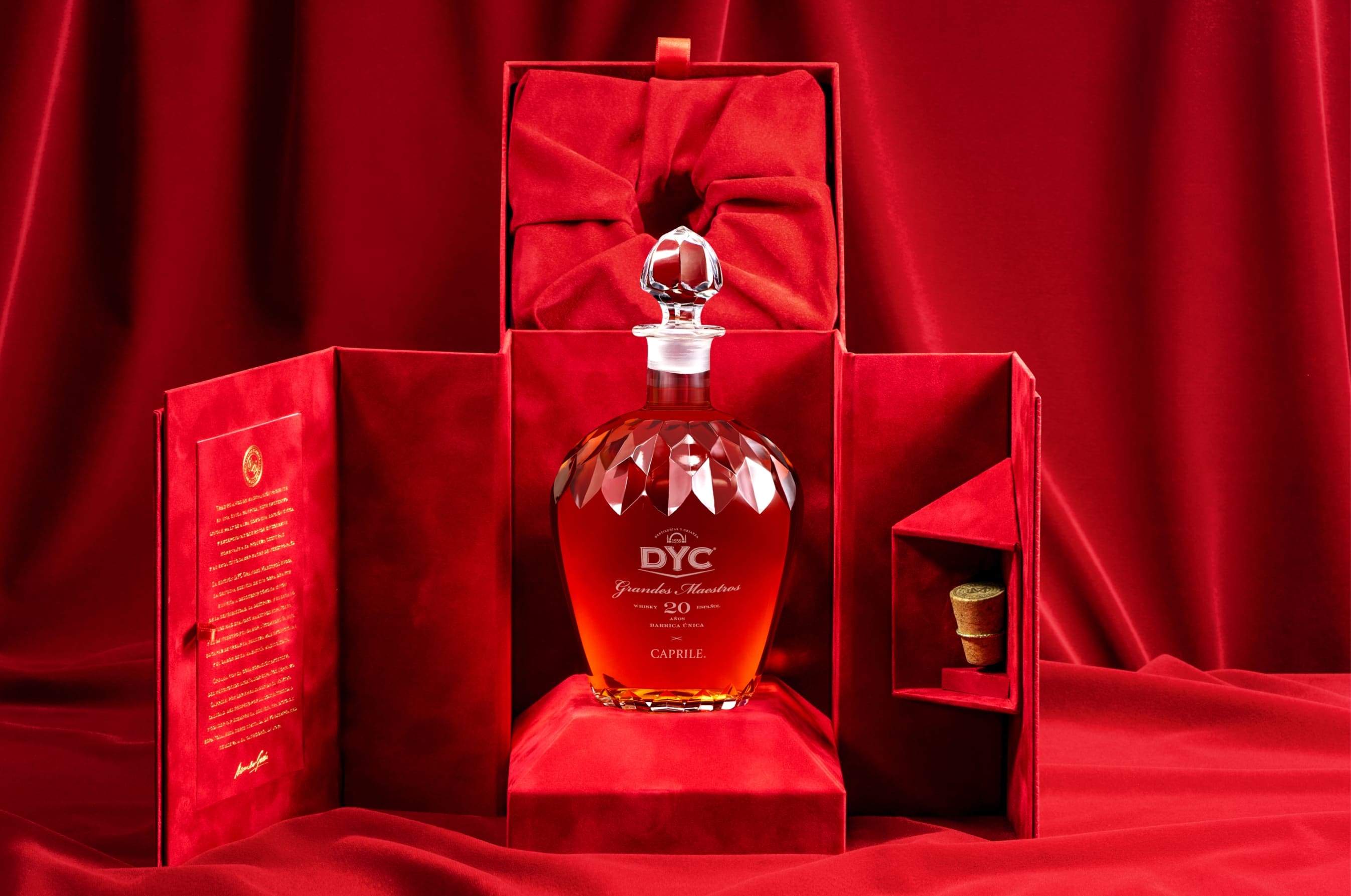 Following 20 years of patient maturation in a single American oak barrel, DYC 20 represents the brand's most premium edition, born to pay tribute to the excellent quality and exquisite know-how of our country.
