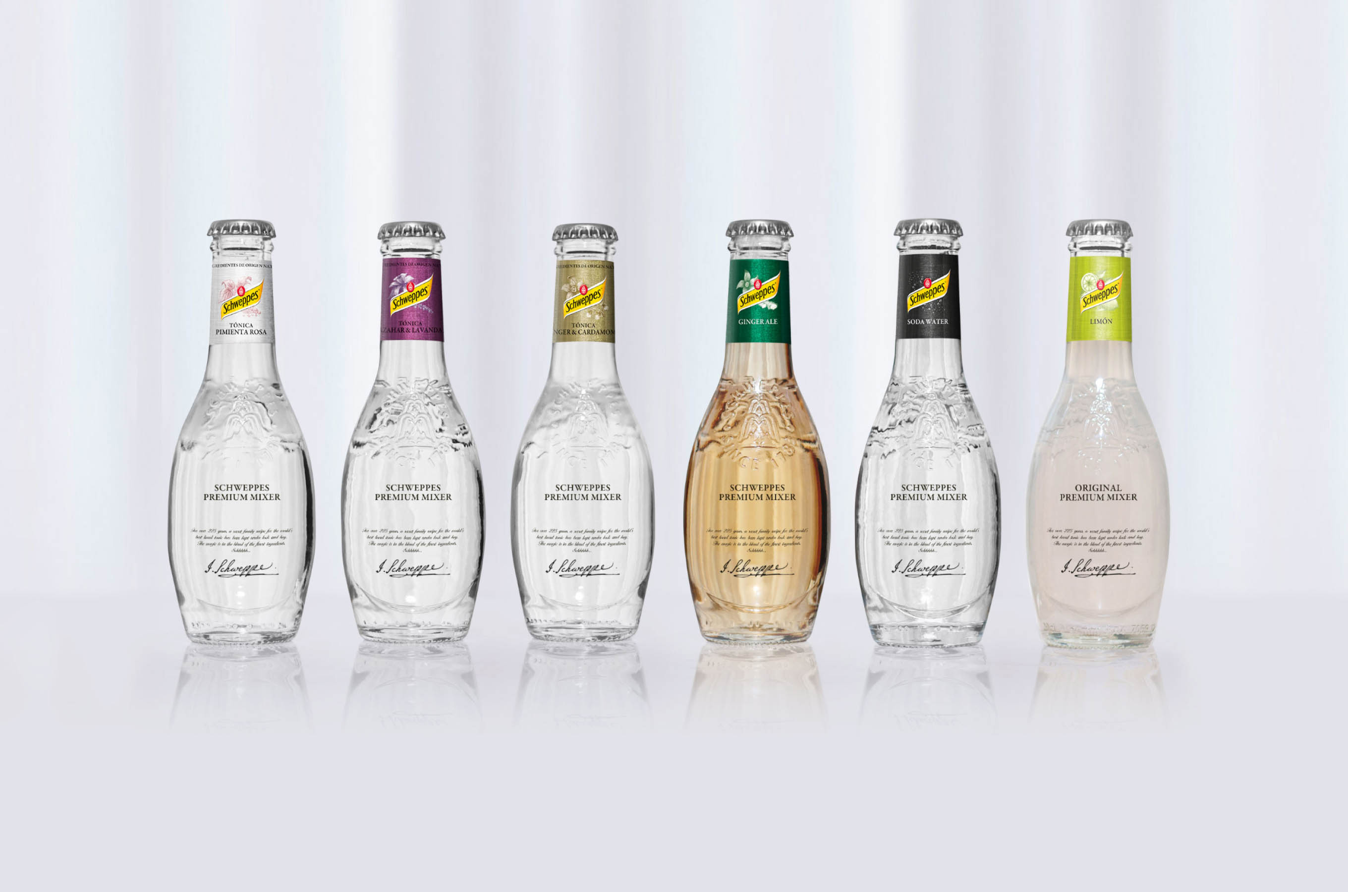 Schweppes es una marca internacional líder del mercado de las tónicas. Llegó a España en 1957 y desde entonces ha creado tendencia y cultura a través de numerosas innovaciones en mixología.
