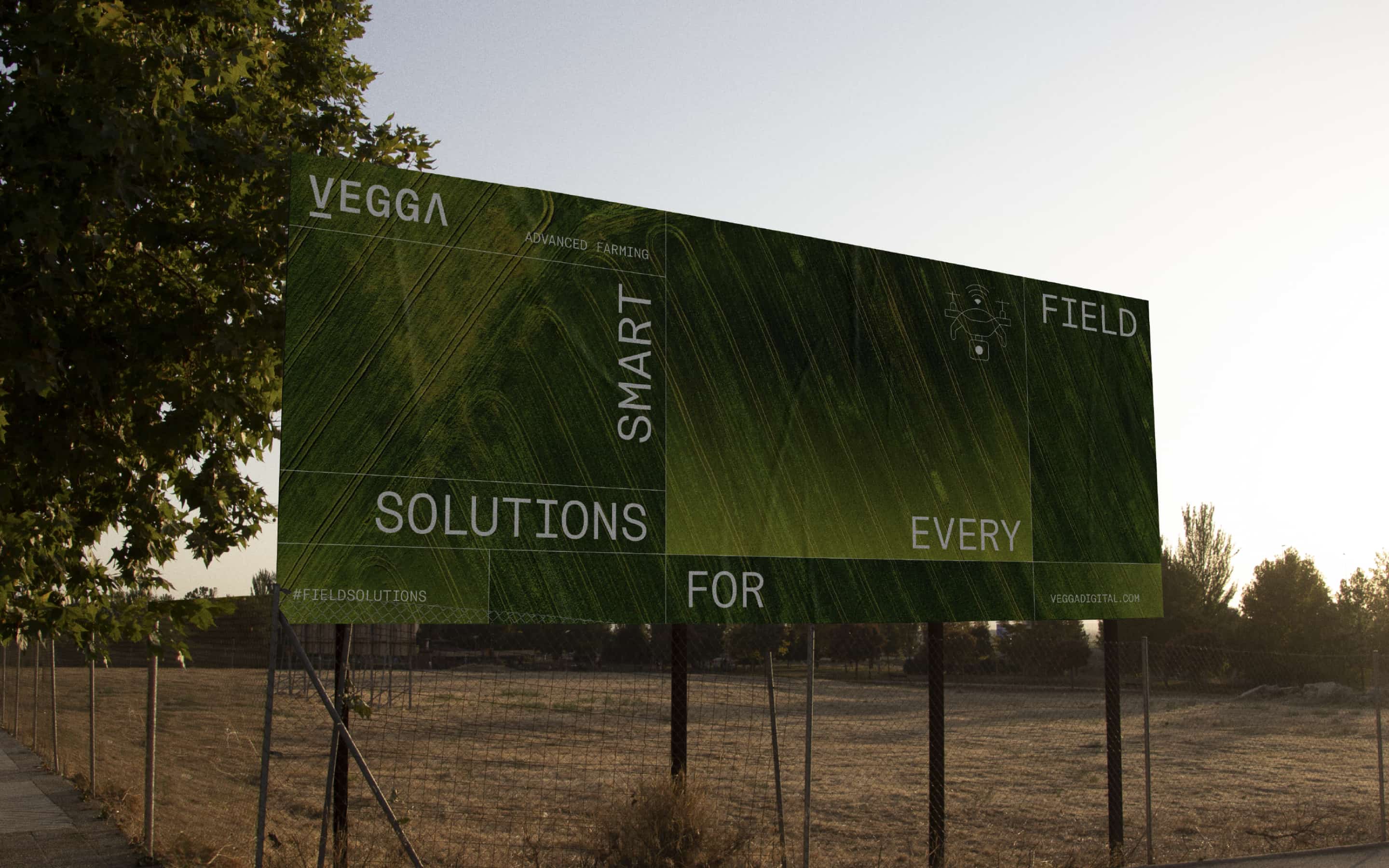 We defined the strategy and visual identity of Vegga, a brand created by MatHolding and Sistemes Electrònics Progrés. This digital platform for "Smart Farming" was born to revolutionize agriculture in an efficient and sustainable way.
